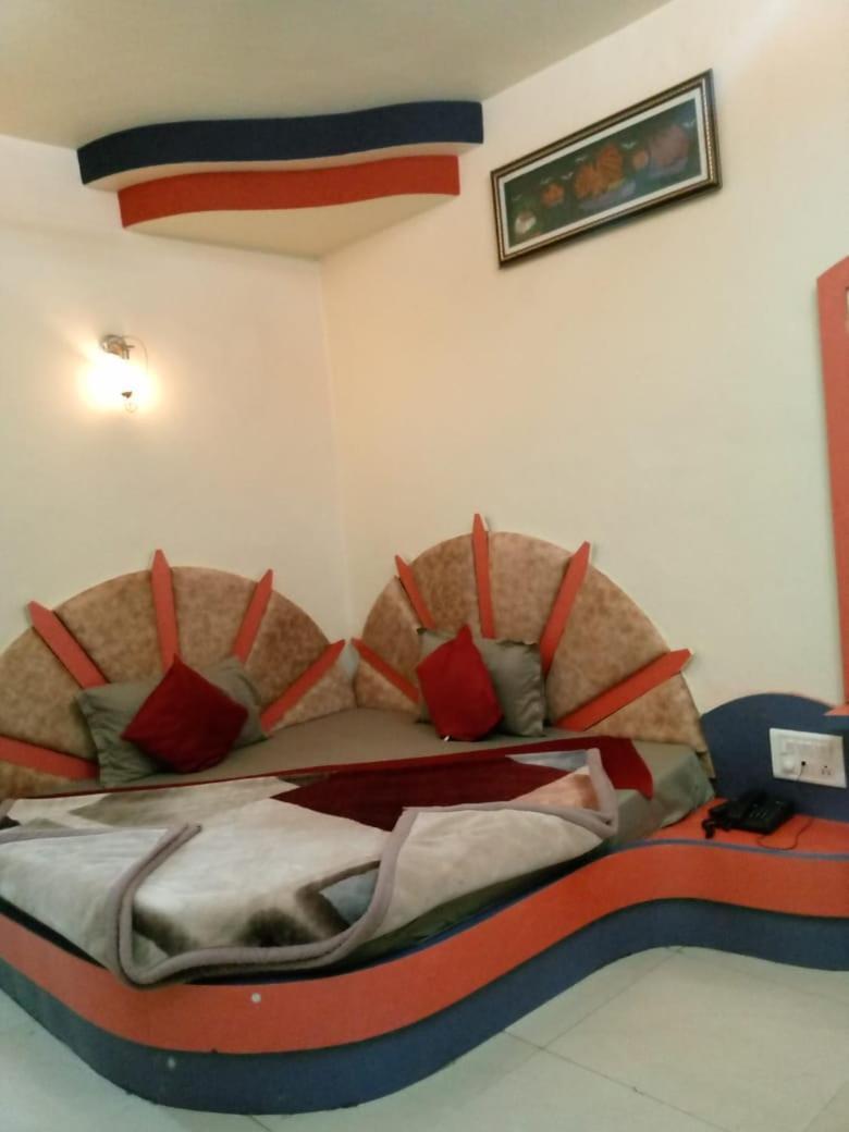 Hotel Amar Palace Pachmarhi Exterior photo