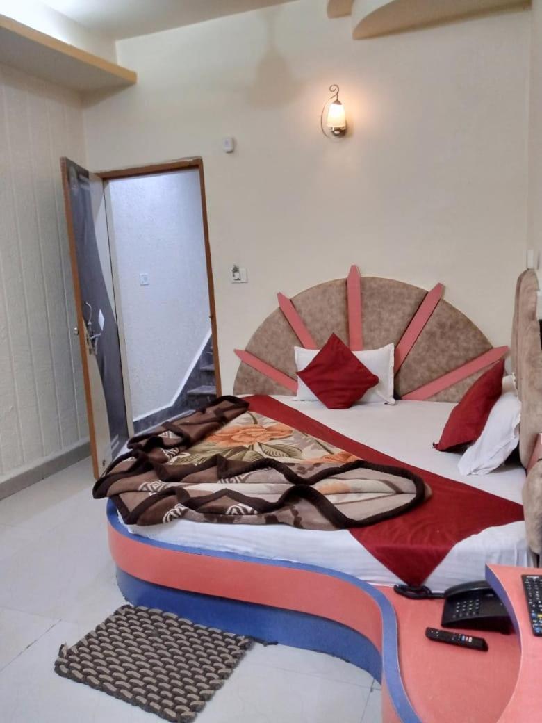 Hotel Amar Palace Pachmarhi Exterior photo